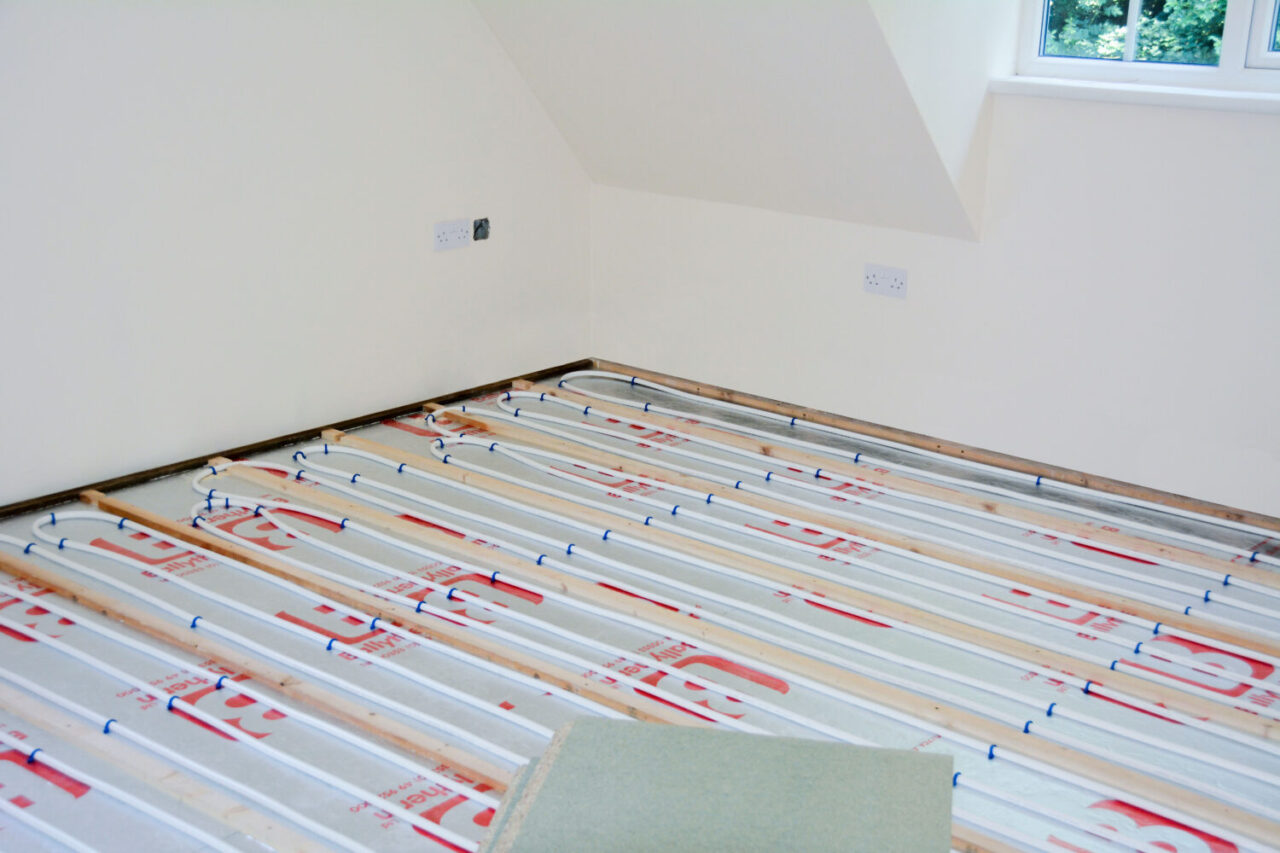 Welke vloerverwarming is geschikt voor een gietvloer? Epifloors gietvloeren