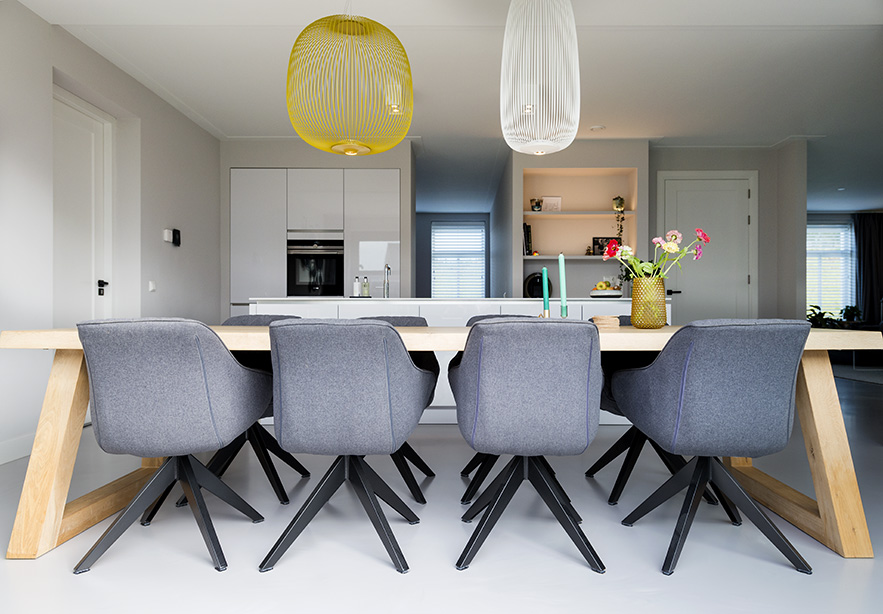EPI Superbase Grey Light diningroom EPI Superbase Grey Light diningroom